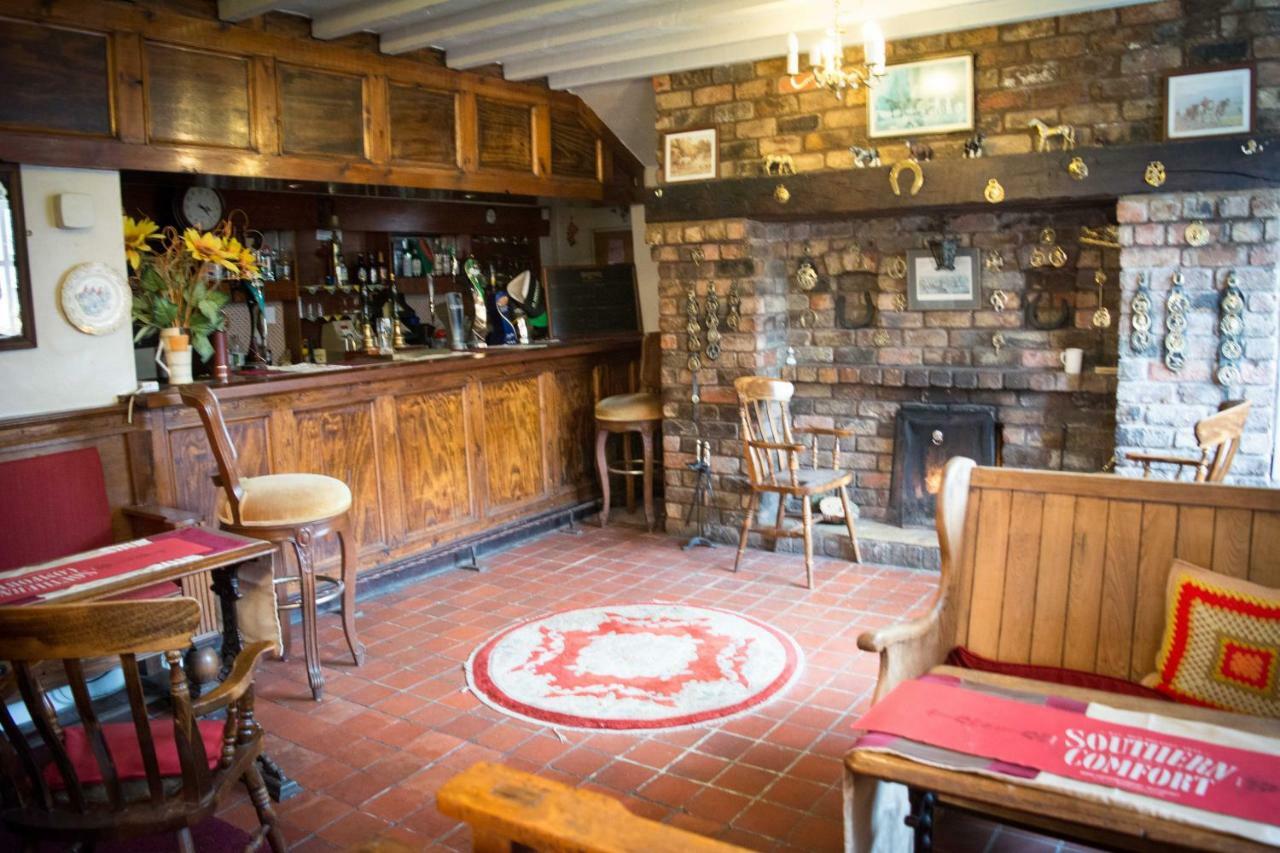 The Benbow Inn At Ruyton-Xi-Towns Kültér fotó